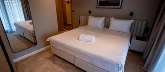 Aria Hotel
