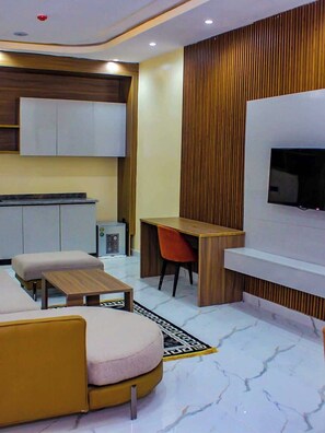 Deluxe Room | Interior - Soulmate Hotels & Suites Ojodu (Ojodu Berger)