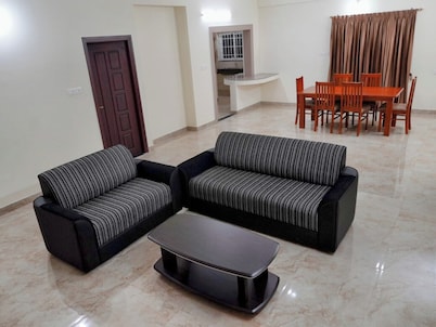 AMAIRA STUDIO LIVING