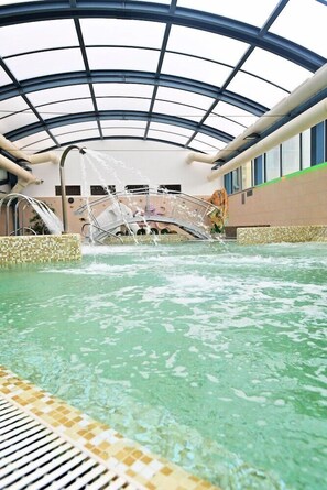 Pool - Eger Hotel (Eger)