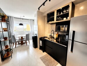 Deluxe Apartment | Private kitchen - Hosts BR - Viva Praia do Futuro (Fortaleza)