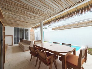 Outdoor dining - Melody Villa Uluwatu (Ungasan)