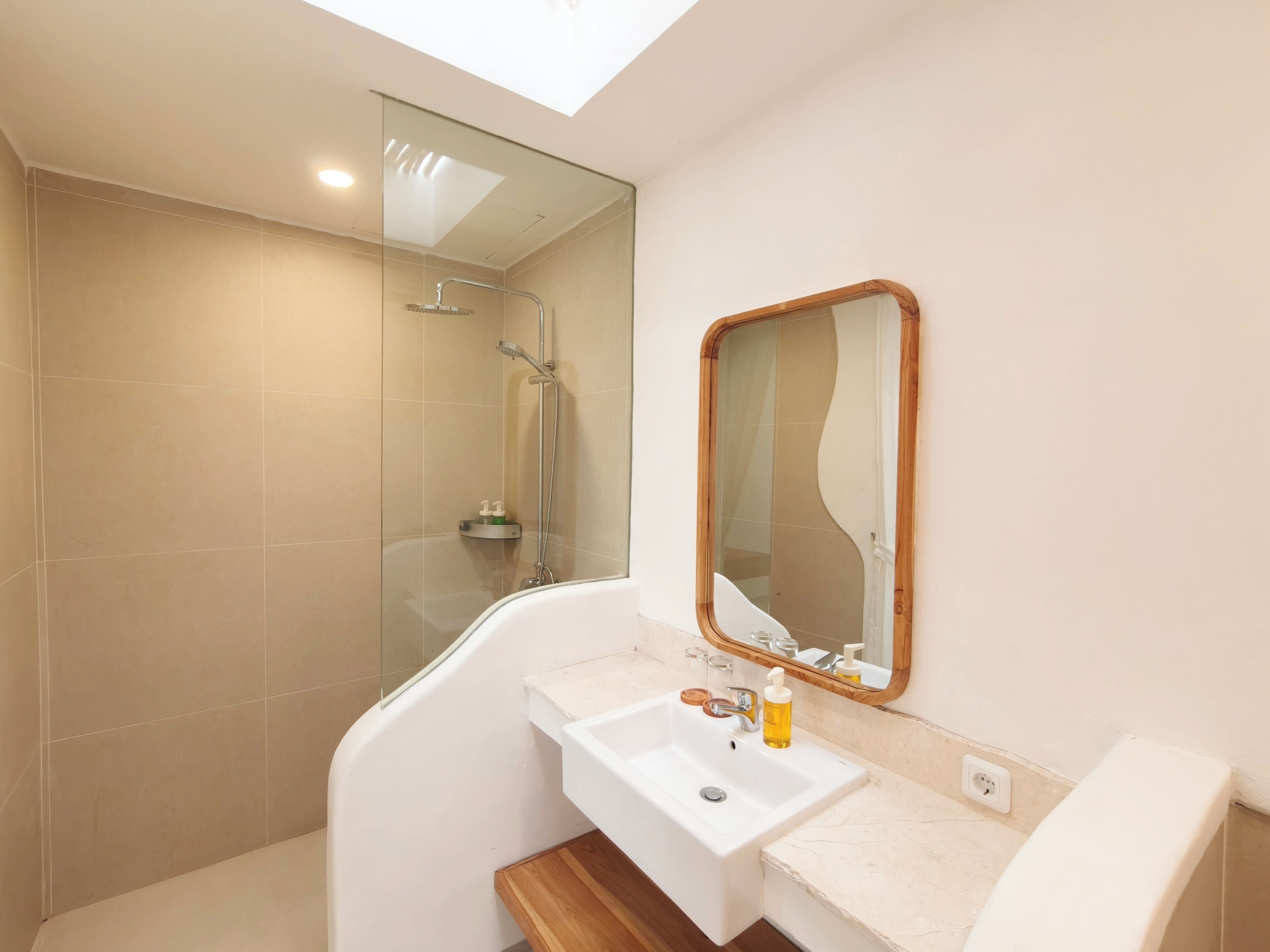 Deluxe Villa, 2 Bedrooms, Patio, Pool View | Bathroom