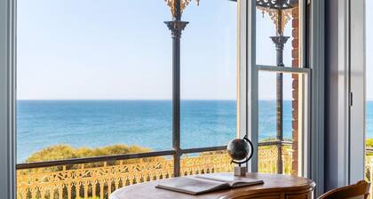 Pelican Clifftop Estate | Magistic views with pool