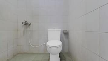 Deluxe Twin Room | Bathroom