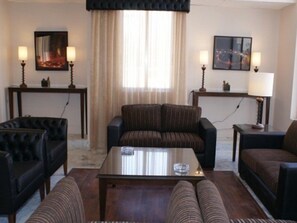 Living area - La Maison Hotel (Wadi Musa)