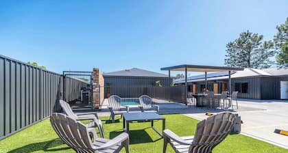 Ropa Standard Queen Suite - Luxe Stay in Dubbo