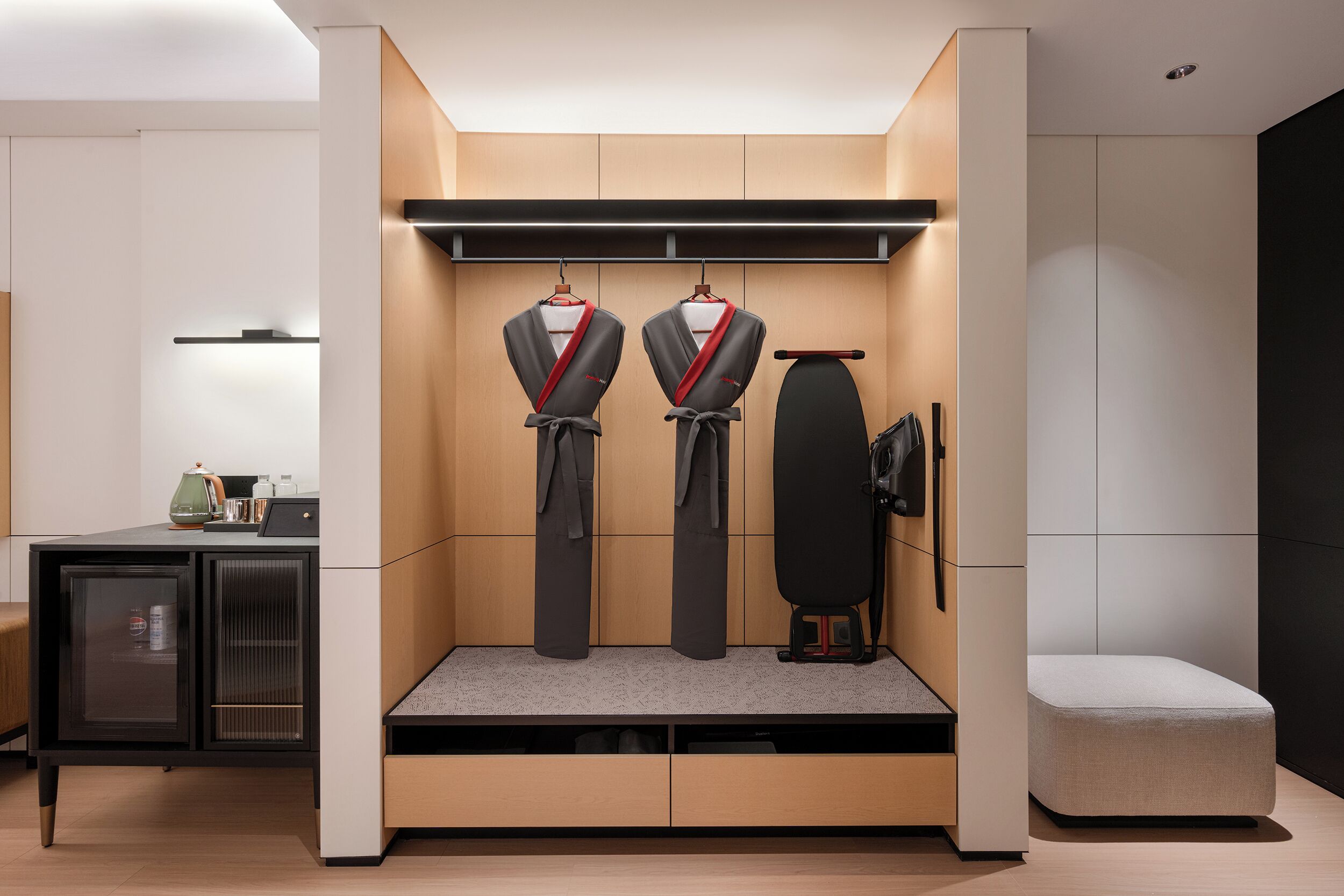 Family Twin Room, City View | Interior