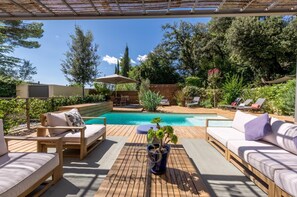 Pool - House in the heart of the village and 15 minutes from the sea and hinterland (Clapiers)