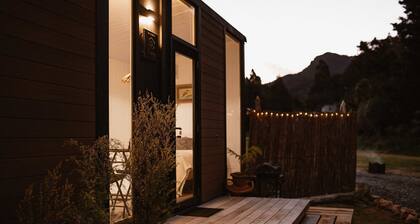 Omoho Stream X by Tiny Away