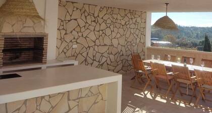 "Villa Josefina: Andalusian charm in Olvera".