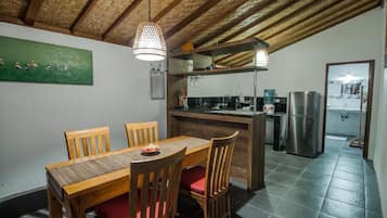 Superior Double Room, Balcony, Garden View | Dining