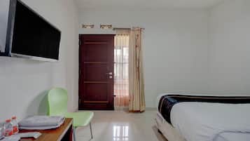 Kamar Double Standar | Wi-Fi gratis dan seprai linen