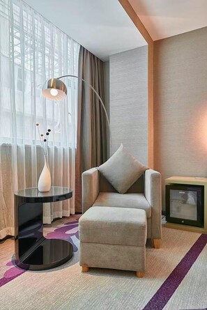 Family Double Room, City View | Memory foam beds, free minibar items, individually decorated - Lavande Hotel Guangzhou Dongxiaonan (Guangzhou)