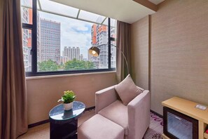 Signature Double Room, Garden View | Living area - Lavande Hotel Guangzhou Dongxiaonan (Guangzhou)