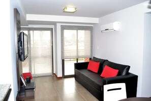Living area - Kube Apartment Express (Córdoba)