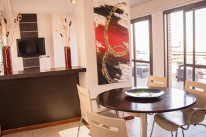 Dining - Kube Apartment Express (Córdoba)