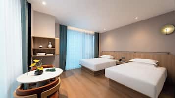 Firemannsrom – familie, flere senger, rengjøring, byutsikt | Skrivebord, skrivebord for bærbar PC og wi-fi (inkludert)