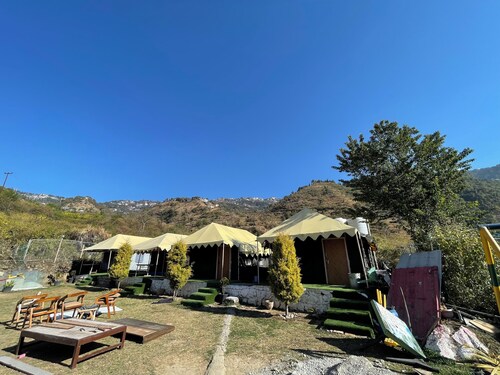 Yao Adventure Base Camp Bhatta Falls