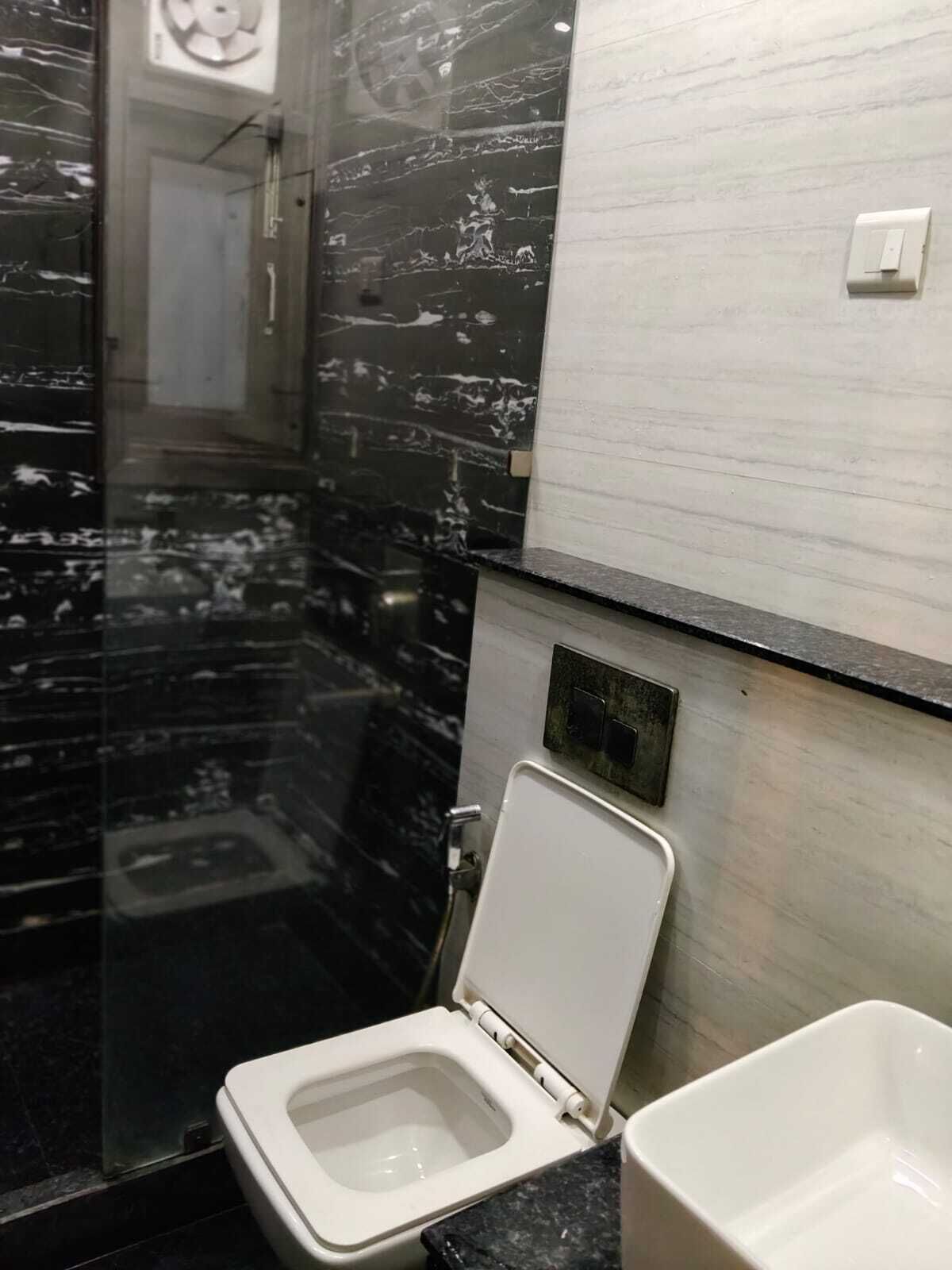 Deluxe Double Room, Balcony, Park View | Bathroom | Shower, towels, soap, shampoo