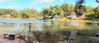 4BR Villa: Lakefront Retreat with Harry Potter Game Loft near Downtown Orlando