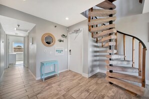 Deluxe Condo, 2 Bedrooms, Beachside | Interior - IRB Intercoastal (Indian Shores)