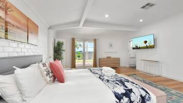 Desk, iron/ironing board, travel cot, free WiFi