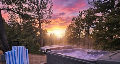 Peaceful Hot Tub Home with Mountain Views!