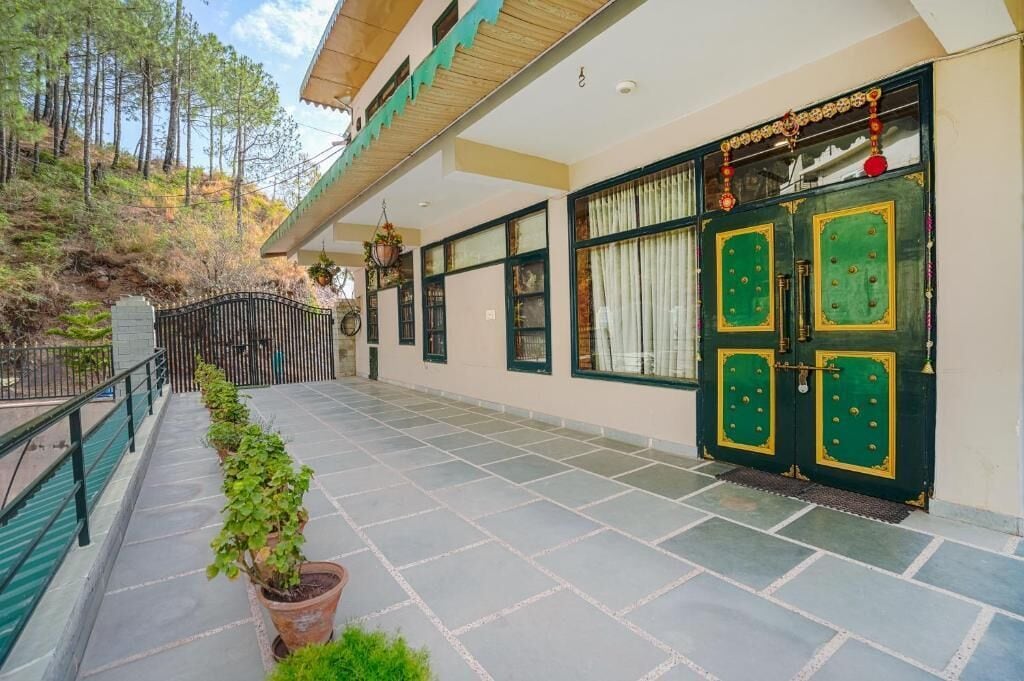 Deluxe Villa, Hill View | Property grounds