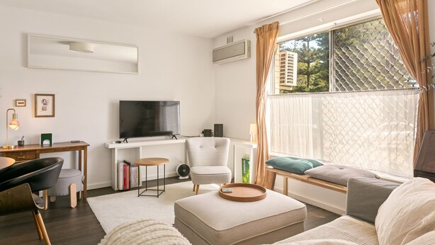 Living area - Coastal Cottesloe Apartment opposite Civic Centre (Cottesloe)