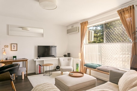 Living area. Coastal Cottesloe Apartment opposite Civic Centre