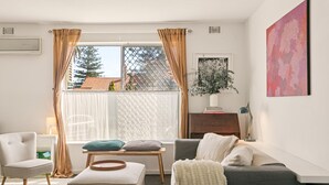 Living area - Coastal Cottesloe Apartment opposite Civic Centre (Cottesloe)