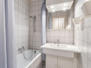 Bathroom - Seafront apartment close to the casino (Blankenberge)