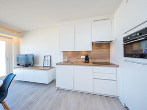 Fridge, microwave, oven, coffee/tea maker - Beautiful apartment with stunning sea view (Middelkerke)