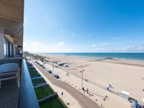 Property grounds - Apartment with sunny terrace and sea view (Middelkerke)