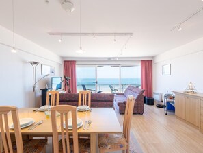 Interior - Bright apartment with sea view (Middelkerke)