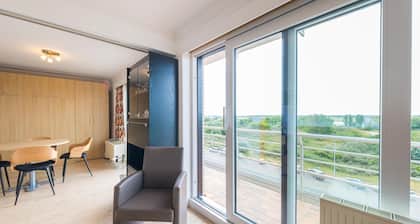 Studio agréable au 5Úme étage avec terrasse