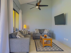 Living area - Relax and Enjoy at La Colina 8024 (Playas del Coco)