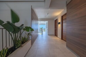 Interior - Dolphin Suites (Willemstad)