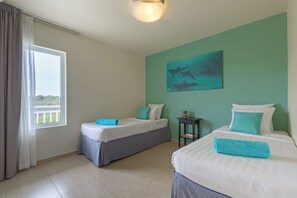 Room - Dolphin Suites (Willemstad)