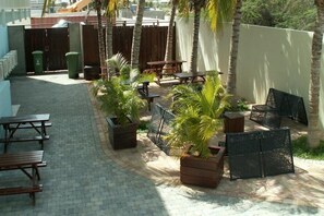 Outdoor dining - Dolphin Suites (Willemstad)