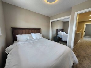 Apartment, 3 Bedrooms | 3 bedrooms - Harmony Haven in Drumheller (Drumheller)