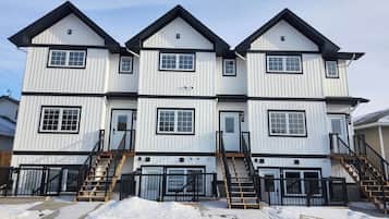 Apartment, 3 Bedrooms | Exterior