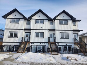 Apartment, 3 Bedrooms | Exterior - Harmony Haven in Drumheller (Drumheller)