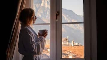 Double Room, City View (private access to Sauna) | Interior