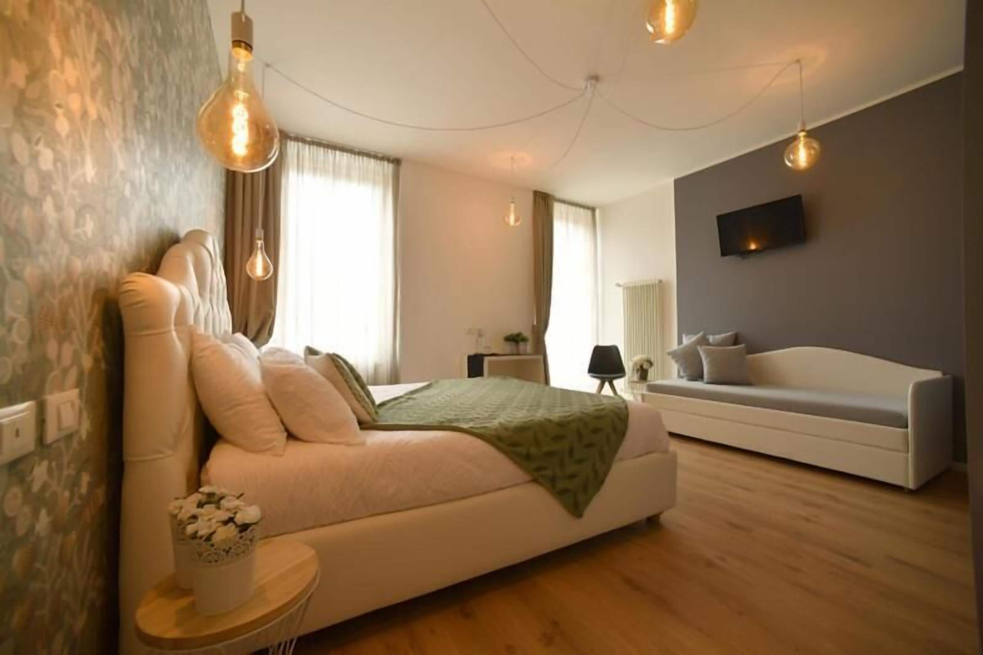 Double Room, Balcony, City View | Blackout curtains, free WiFi