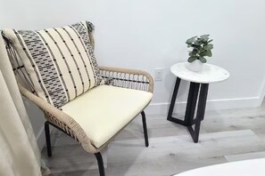 Interior - Cozy Modern 2-Bd Guest House in Quiet neighborhood! (San Bernardino)