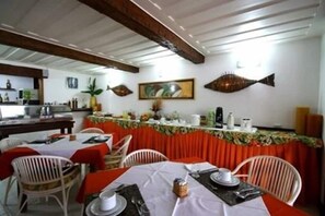 Dining - Barracuda Eco Resort (Búzios)