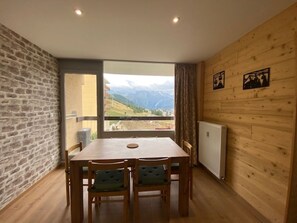 Dining - Fully renovated apartment at the foot of the slopes and Télémix Belle Étoile (Les Deux Alpes)