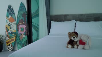 Free minibar, blackout curtains, free WiFi, bed sheets